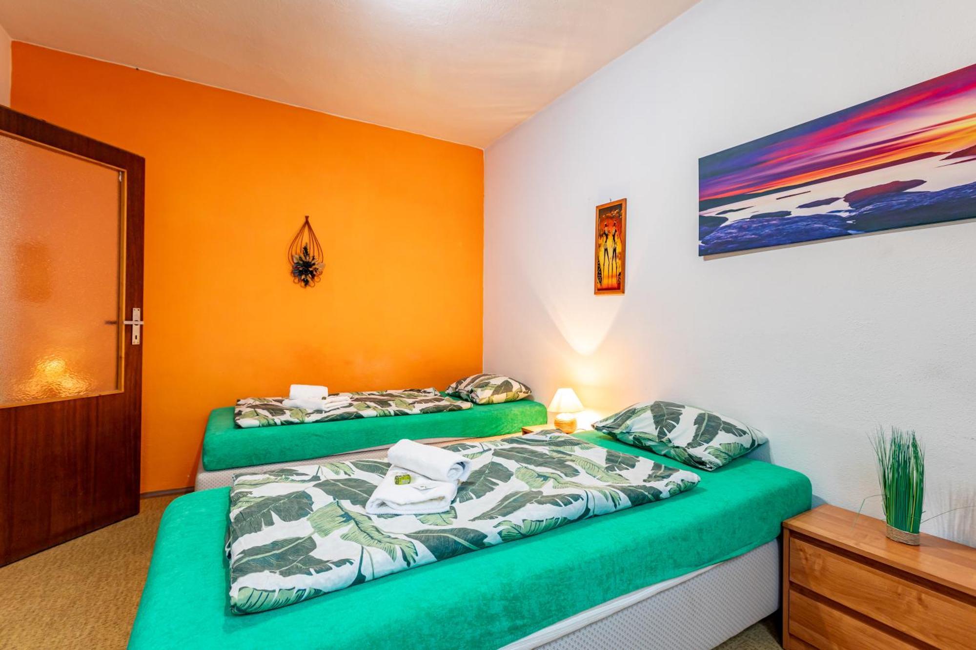 Country Saloon Guest house 3*