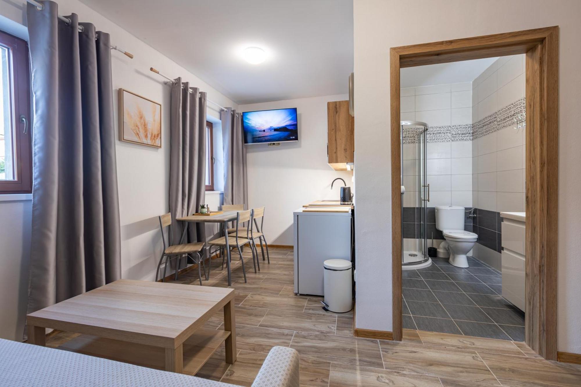 Country Saloon Guest house